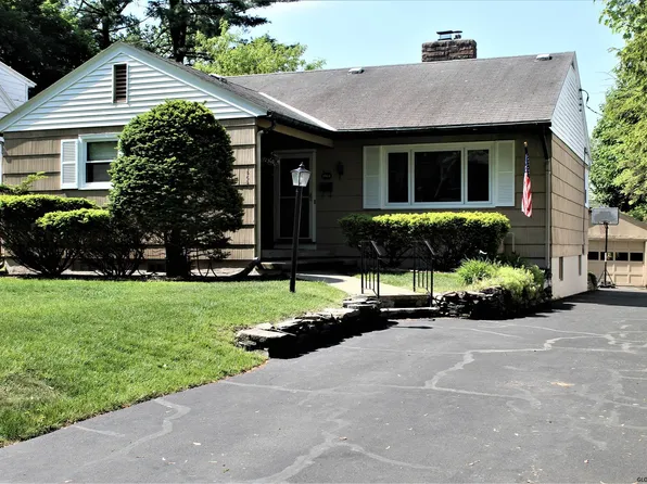 1464 Grenoside Ave, Schenectady, NY 12308