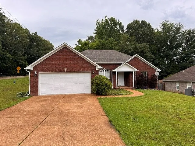 5 Station Oaks Dr — Photo 2