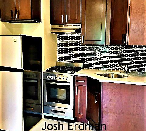 4th image of 429 Lenox Ave APT 6