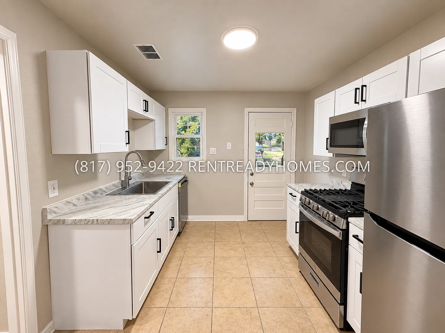 5536 Wainwright Dr - Renovated 2 Bedroom Home in Fort Worth — Photo 3