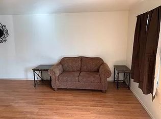 203 S Ash St, Carlsbad, NM 88220