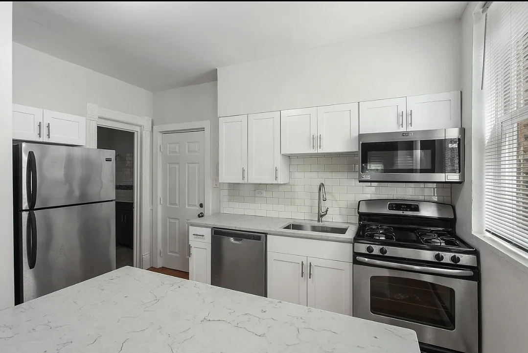 Building Photo - 1420 N Campbell Ave #1R