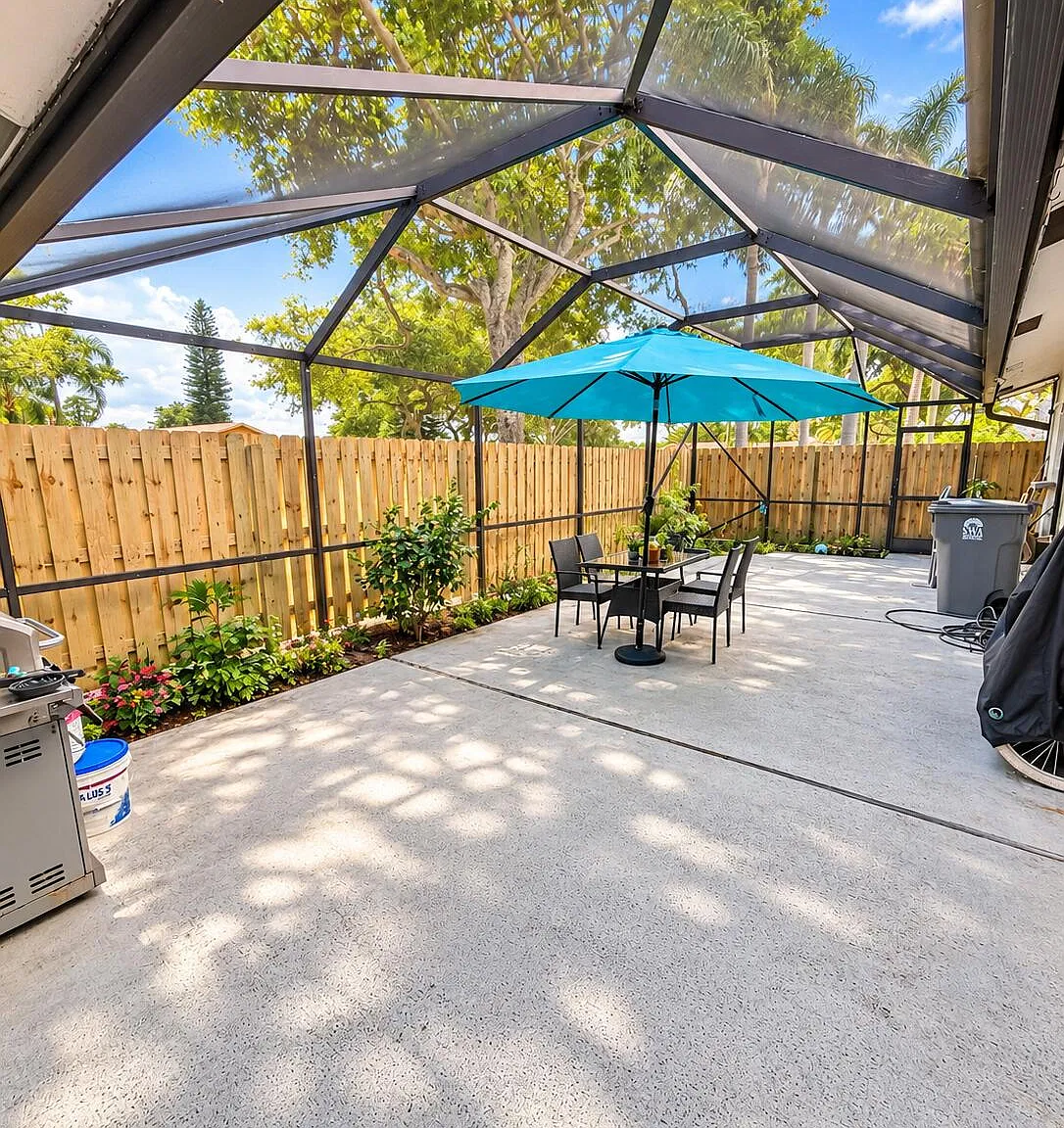 3 bed, 2.0 bath, 1332 sqft, $3,400 — Photo 2