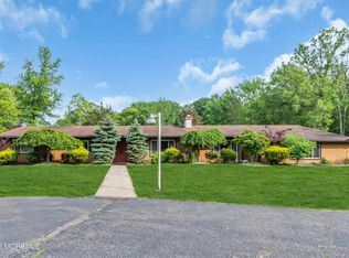 91 McCaffery Rd, Manalapan, NJ 07726