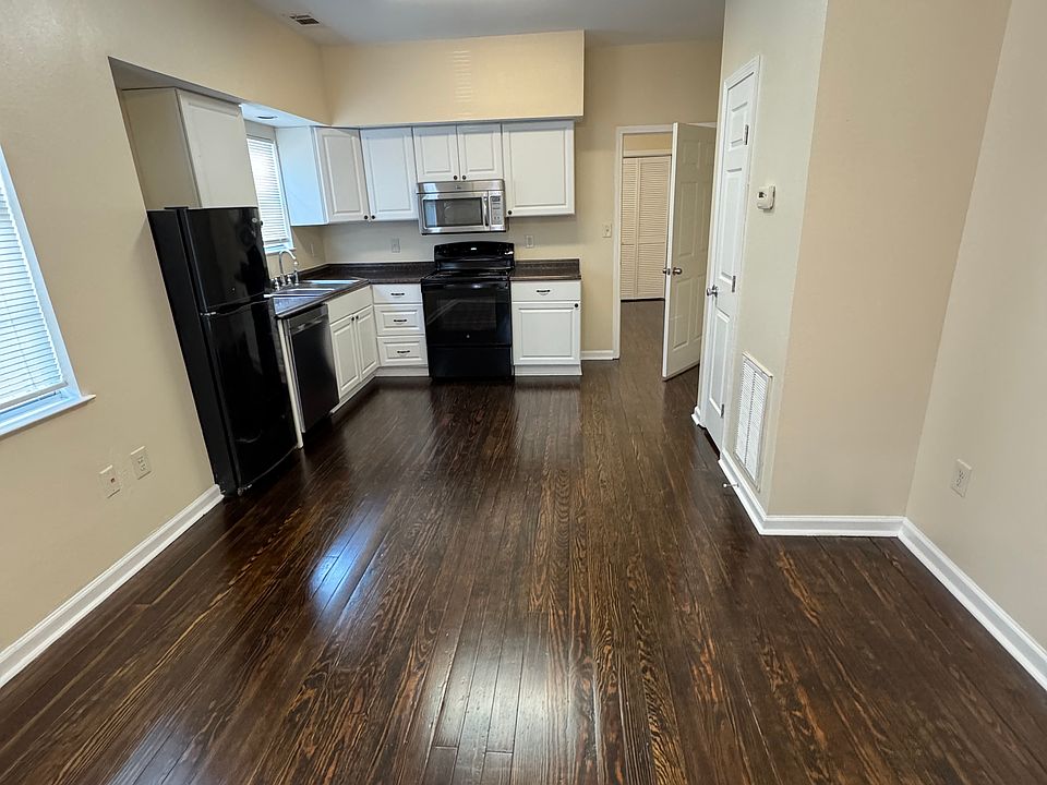 1st image of 2516 Amelia St