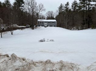 7 Deborah Ln, Steep Falls, ME 04085