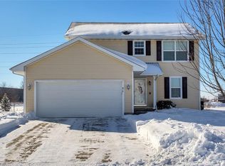 610 SE Willow Brook Dr, Waukee, IA 50263