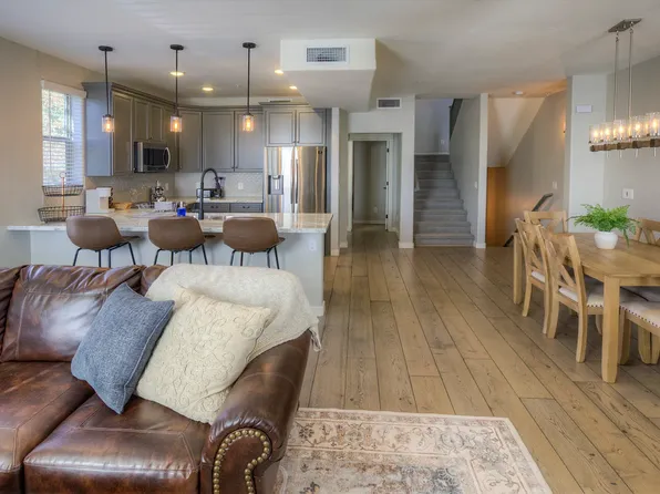 300 N Gila Springs Blvd, Chandler, AZ