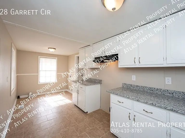928 Garrett Cir — Photo 14