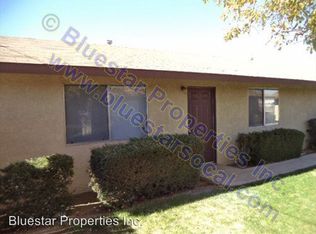 20445 Thunderbird Rd APT B, Apple Valley, CA 92307