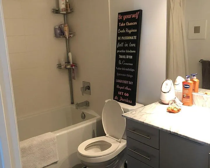 35 Bastion St #1610 — Photo 9