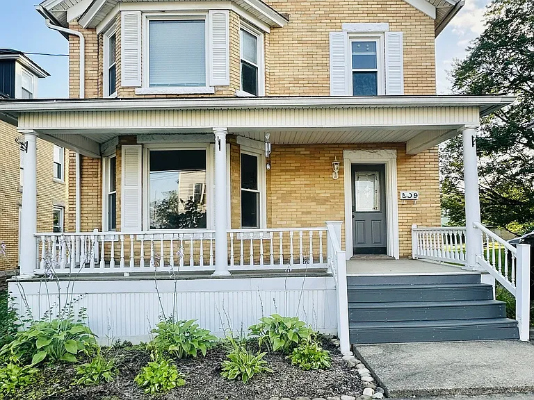 509 W Long Ave — Photo 1
