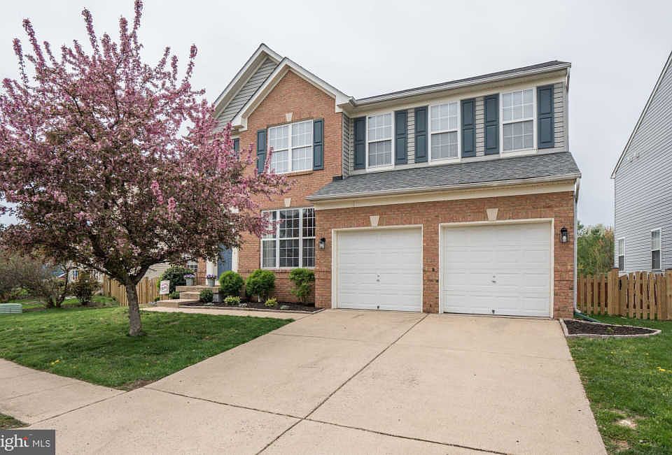 1st image of 310 Whipp Dr SE
