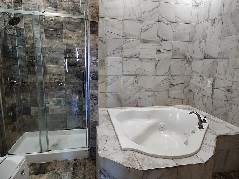 213 Worthington St #4R — Photo 1