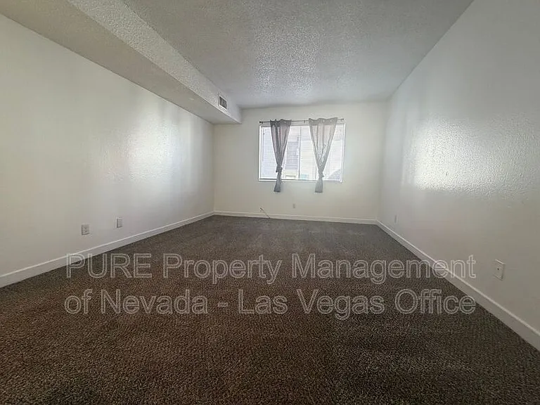 1405 Vegas Valley Dr #193-bldg 20 — Photo 18