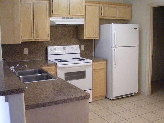 2nd image of 6116 Willis St