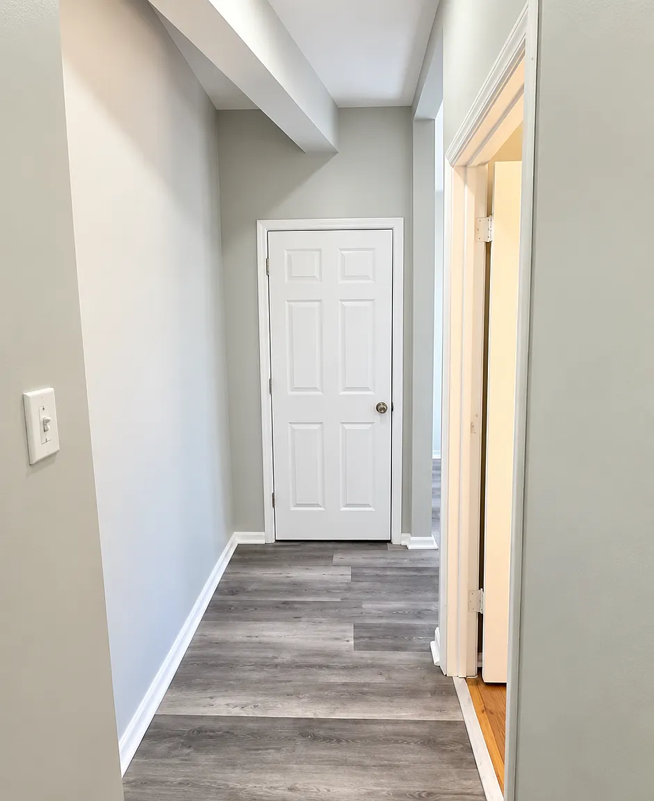 805 Broadway — Photo 3