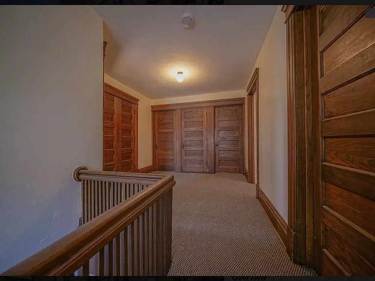 519 Park Ave — Photo 6
