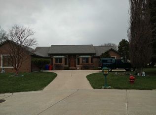 32131 Di Stefano Ct, Fraser, MI