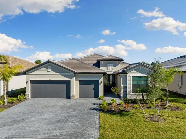 1392 Birdie DR, NAPLES, FL 34120