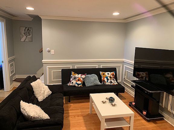 2nd fl, 1st level living 