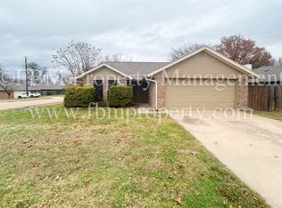 1 Saint Charles Pl, Midlothian, TX 76065