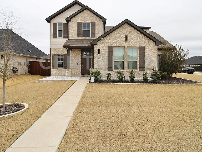 218 Mockingbird Dr — Photo 1