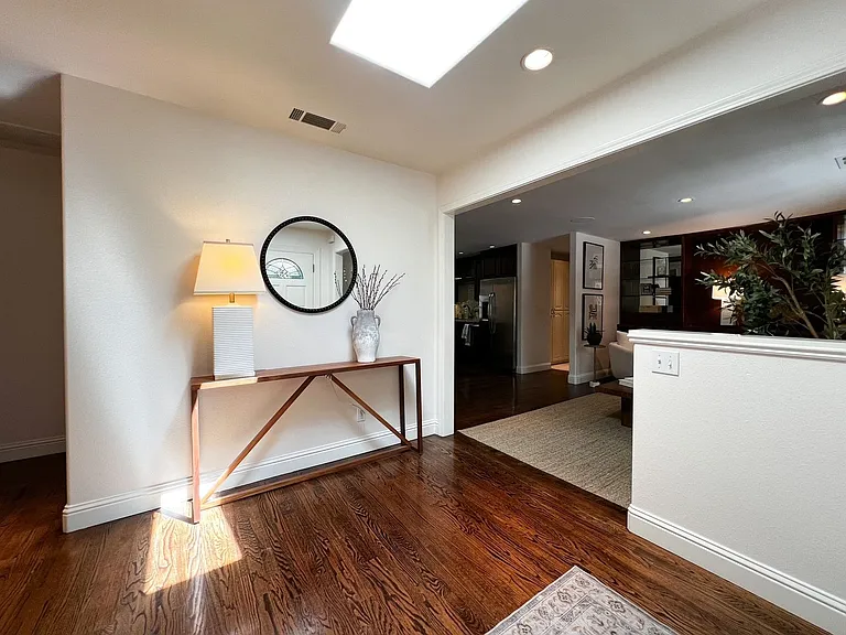1022 Berry Ln — Photo 6
