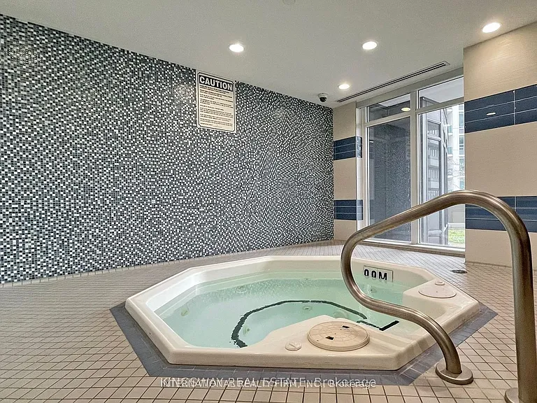 7171 Yonge St #2815 — Photo 21