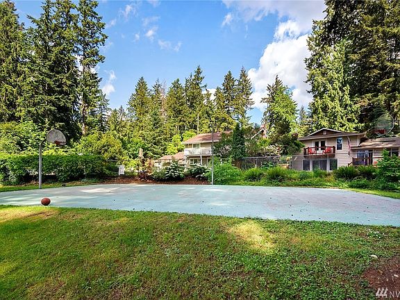 5th image of 16559 189th Ave NE