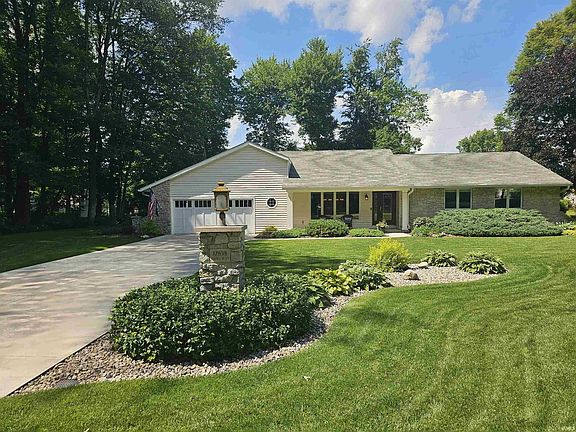 4th image of 12638 Emerald Ct