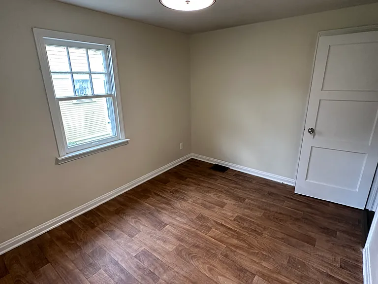 13 Pallister Rd — Photo 10