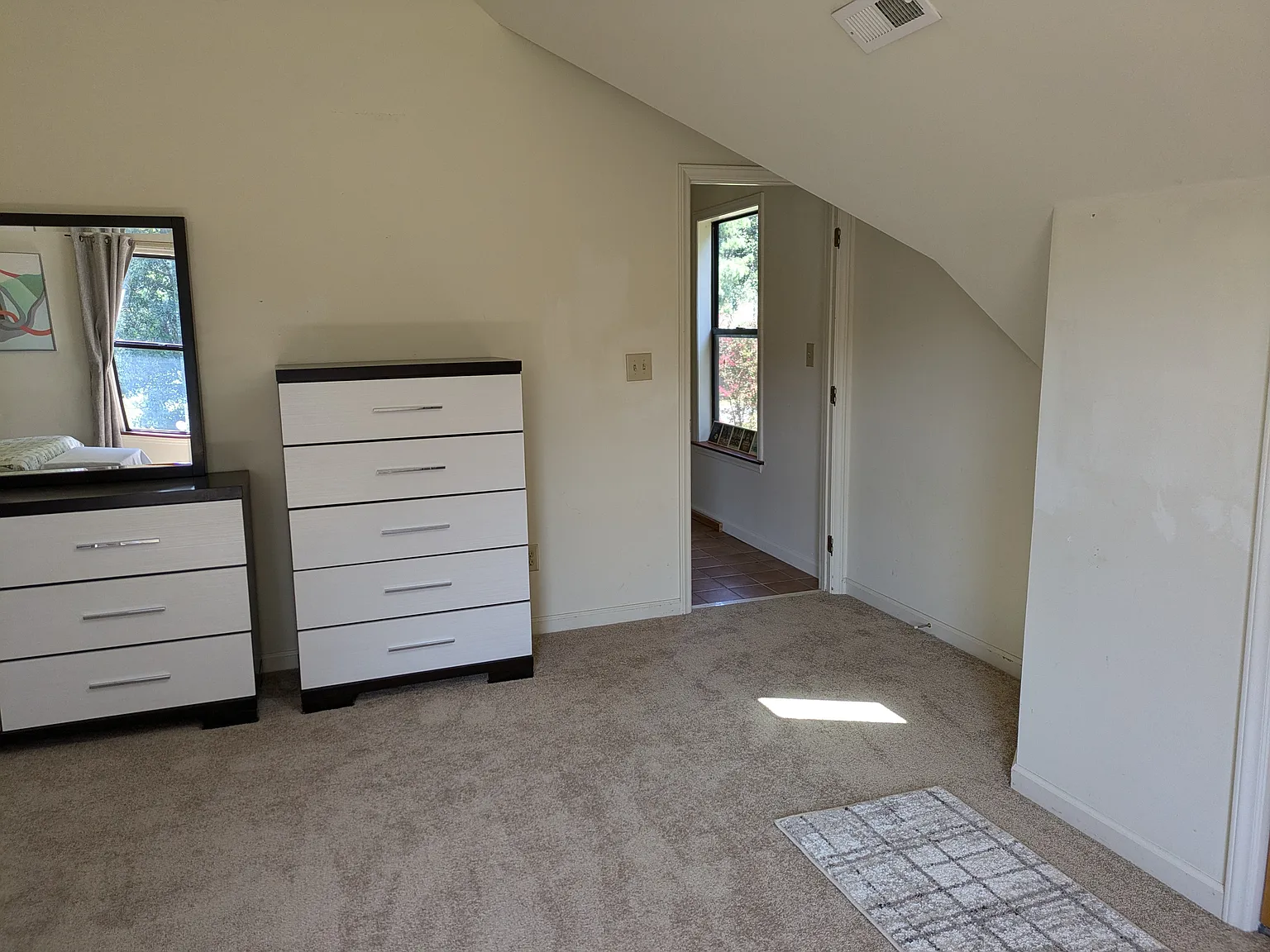 1 bed, 1300 sqft, $1,850 — Photo 3