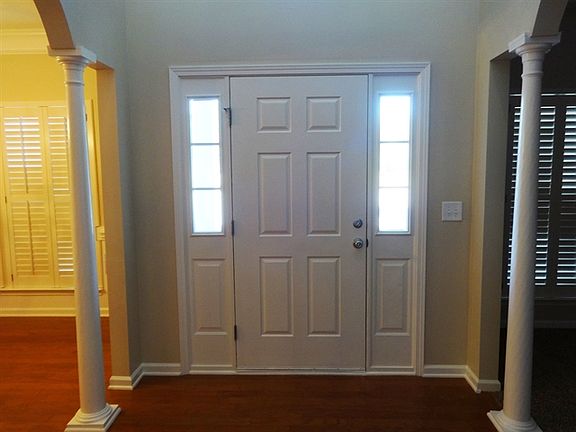 2nd image of 5215 Stonewall Dr