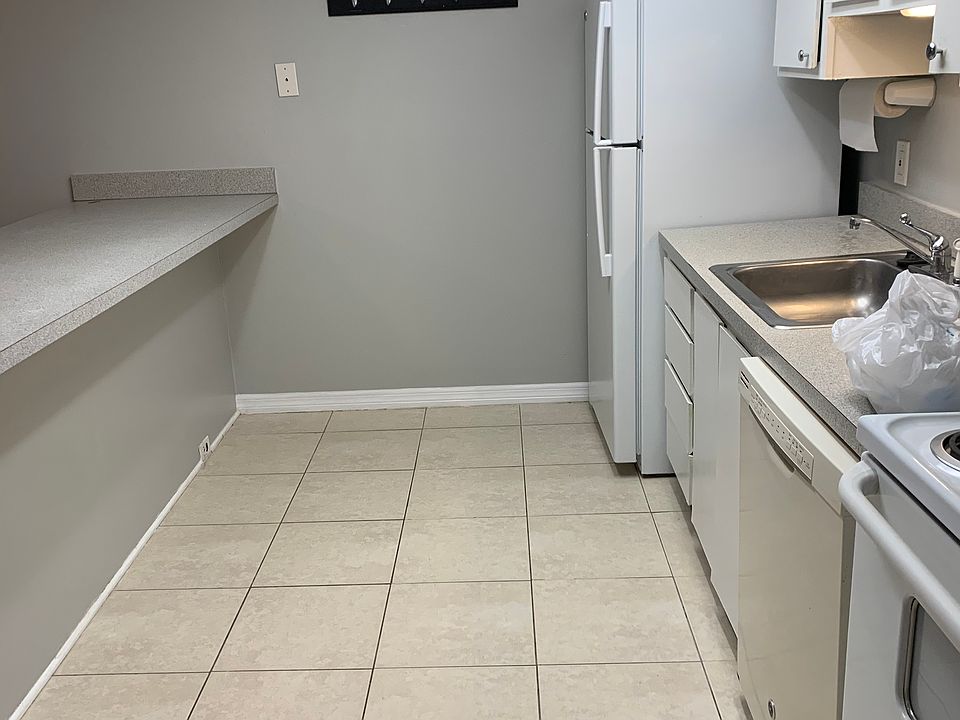 2nd image of 535 7th Pl