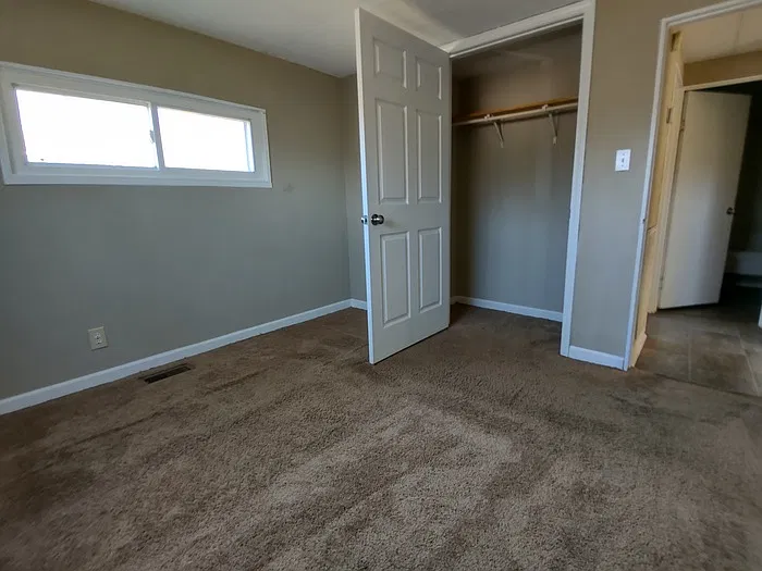 3 bed, 1.0 bath, 1200 sqft, $1,175 — Photo 3