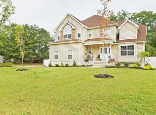 192 Neptune Dr, Manahawkin, NJ 08050