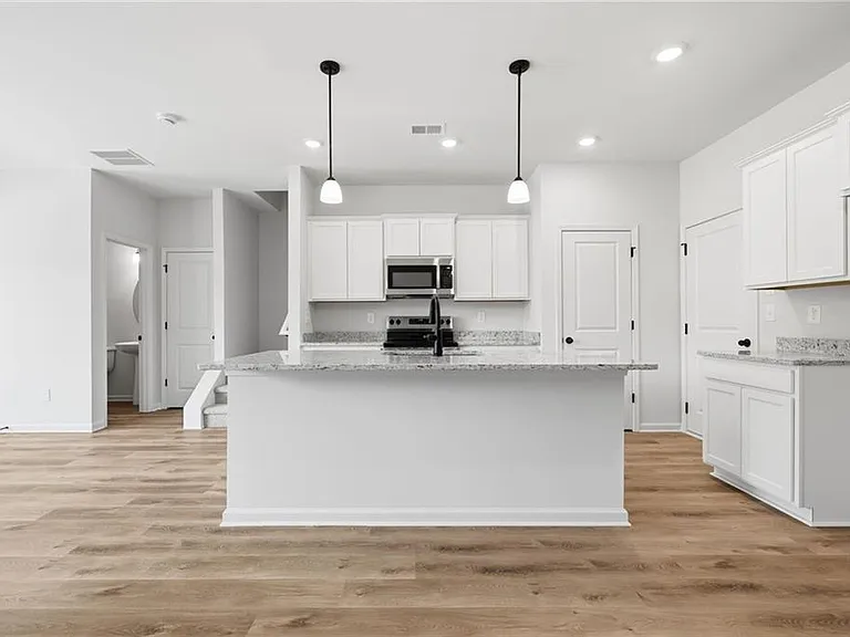 299 Summit View Ln #5 — Photo 3