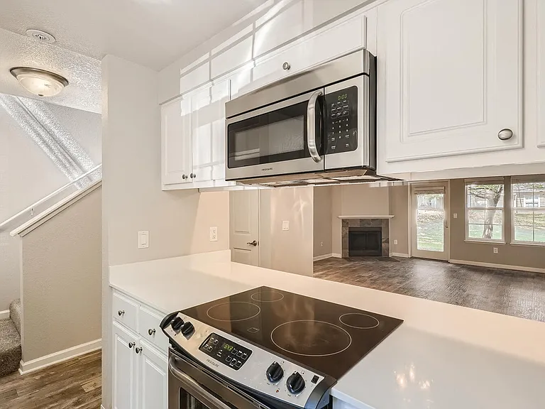 Slate Ridge Apartment Homes — Photo 27