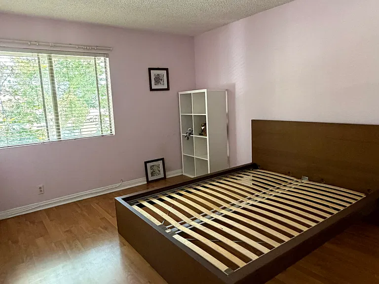 1021 E Harrington Way — Photo 8