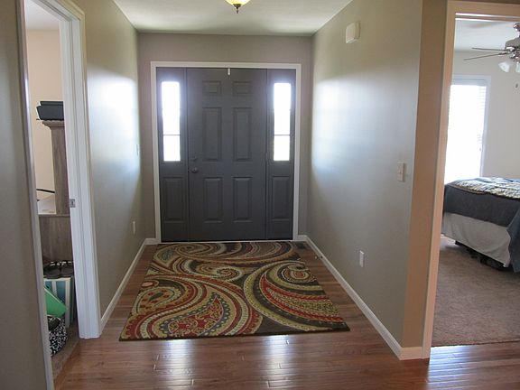 2nd image of 46410 Country Lake Dr