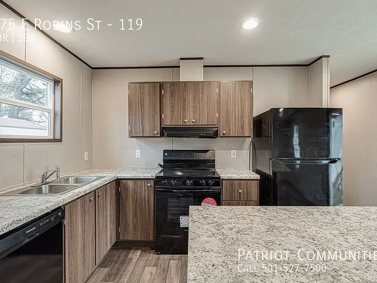 475 E Robins St #119 — Photo 3