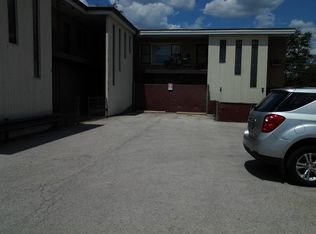 9448 47th St APT 5, Brookfield, IL 60513
