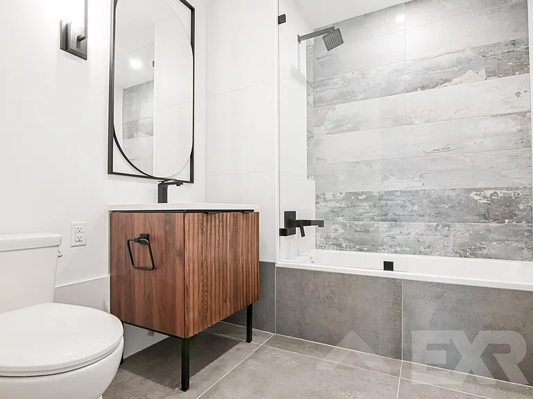 957 Atlantic Ave #204 — Photo 4