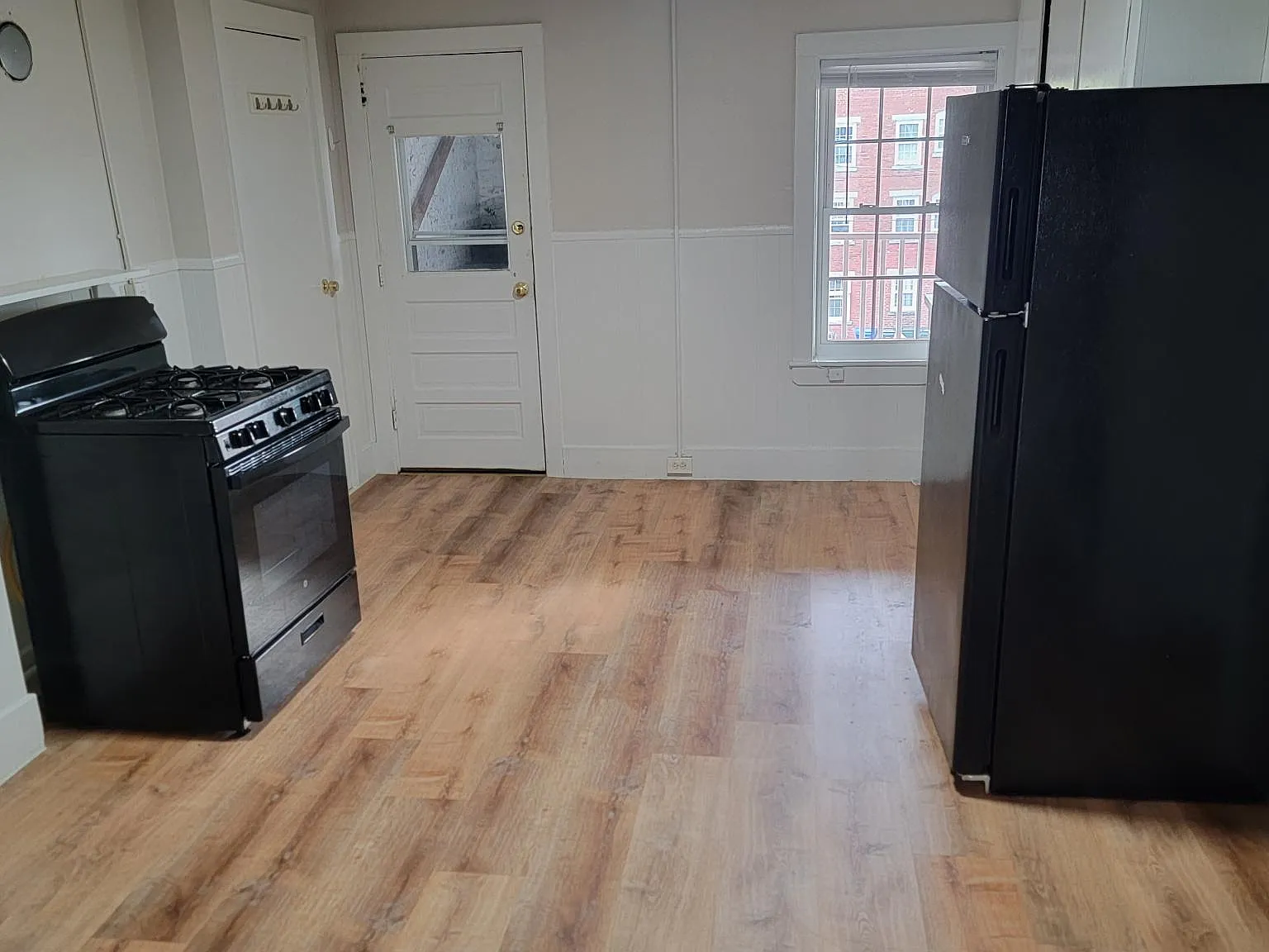 1 bed, 800 sqft, $1,450 — Photo 2