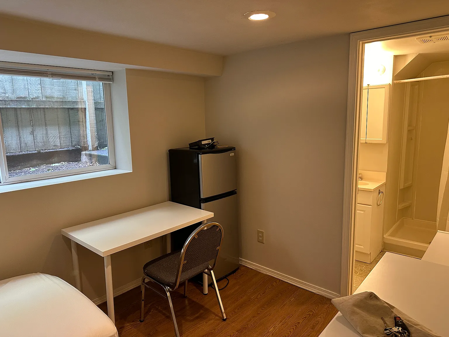1 bed, 200 sqft, $735 — Photo 2