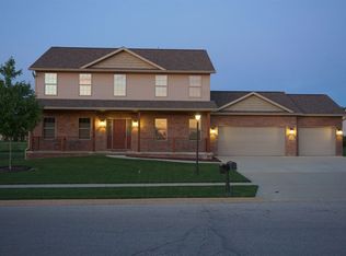 117 Cypress Point, Washington, IL 61571