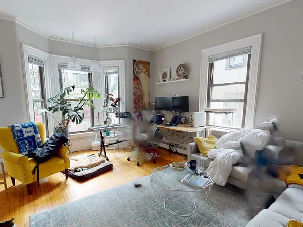 9-11 Story St #1, Cambridge, MA 02138