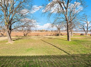 7062 Rucker St, Azle, TX 76020