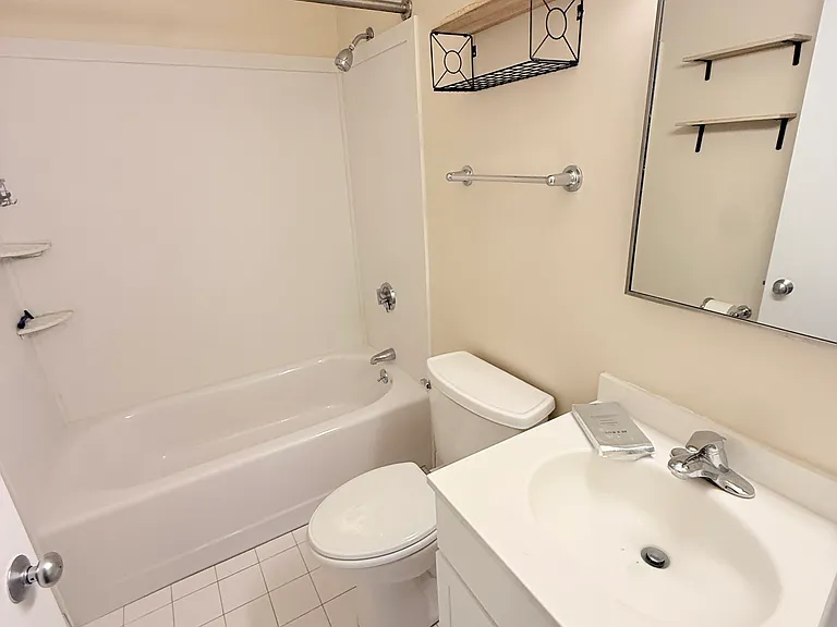 6 University Rd #201R — Photo 8